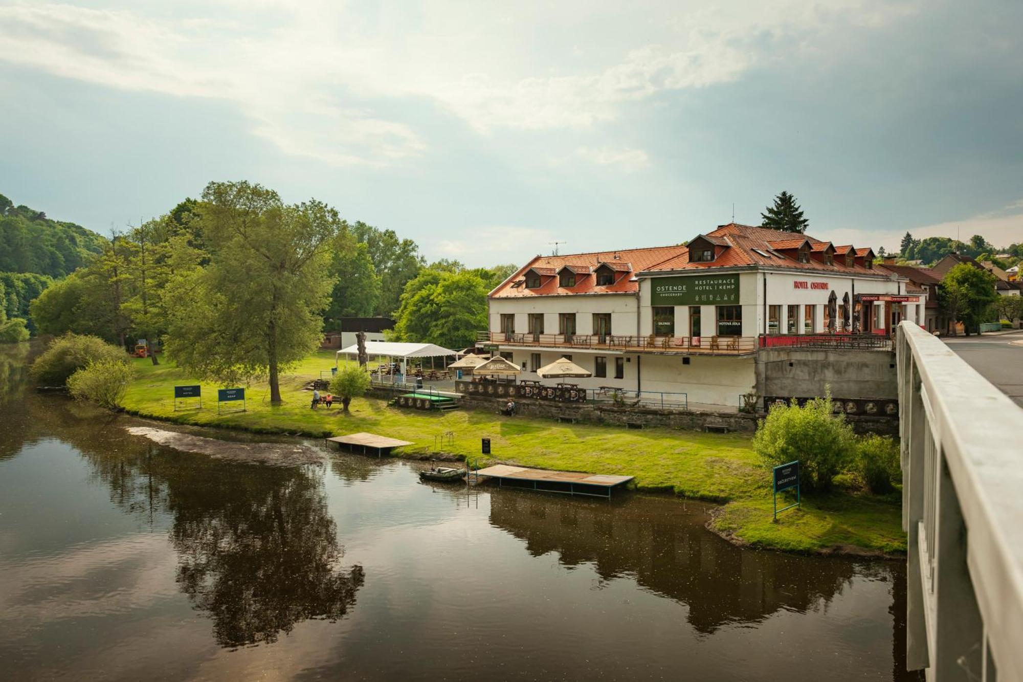Hotel Ostende Chocerady Εξωτερικό φωτογραφία