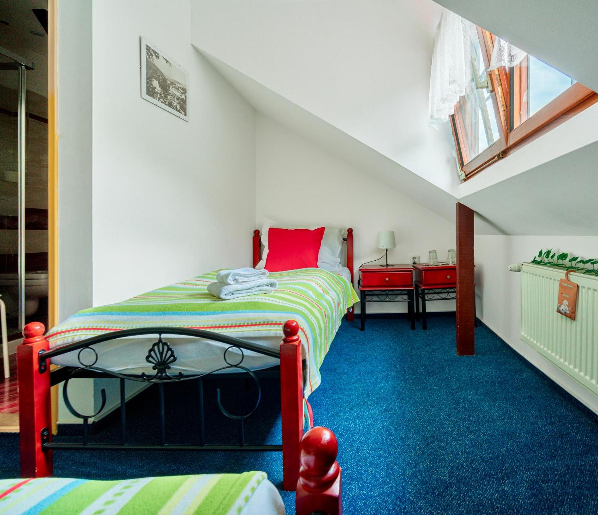 Hotel Ostende Chocerady Εξωτερικό φωτογραφία