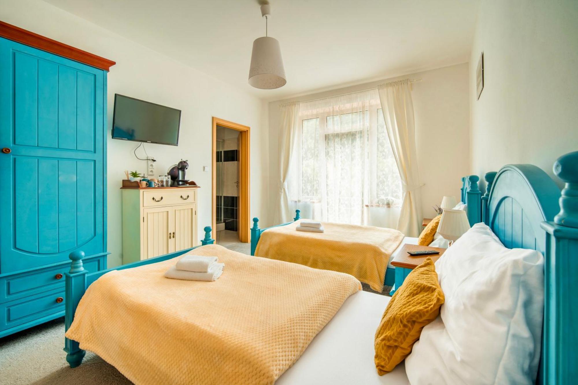 Hotel Ostende Chocerady Εξωτερικό φωτογραφία
